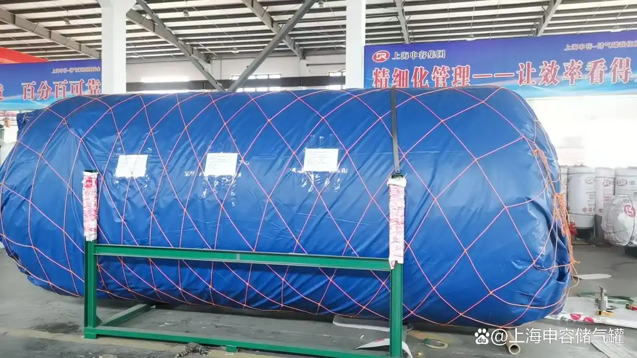 深耕海外市场｜上海申容集团 25/13 型储气罐整装发运，出口厄瓜多尔